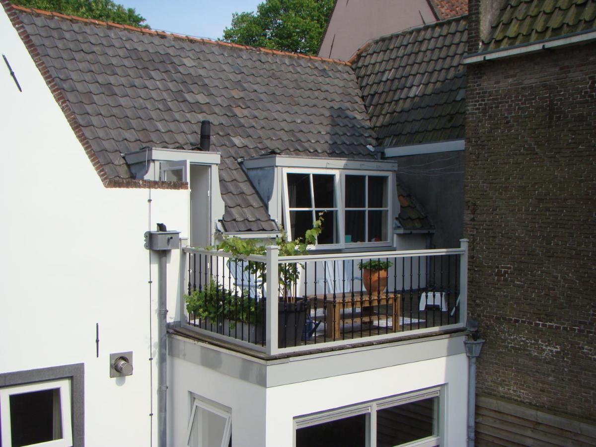 Achterom 7 Bed and Breakfast Hoorn  Exteriör bild